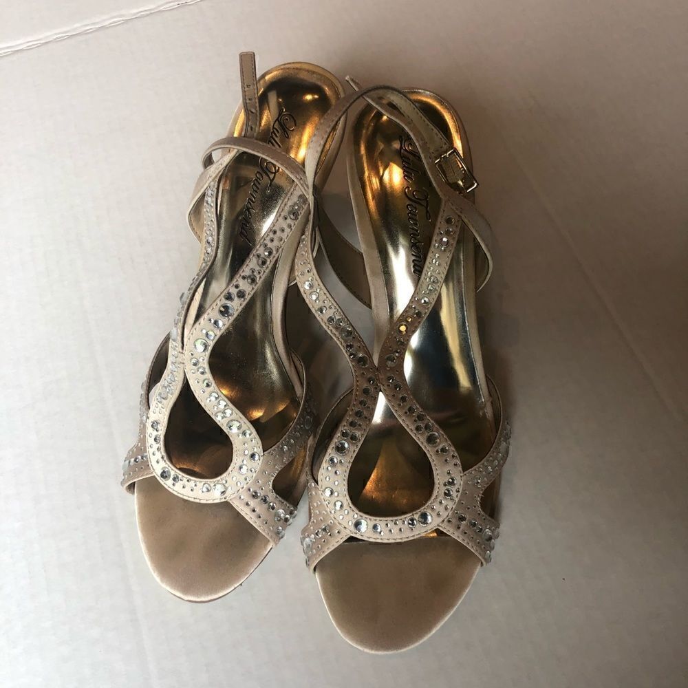 Lulu Townsend dressy sandals Champagne Lt Nikita rhinestones Size 8 in box